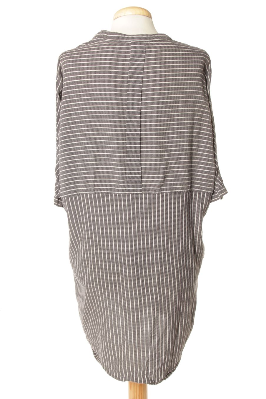Robe casual Vila de la taille S, de couleur rayures