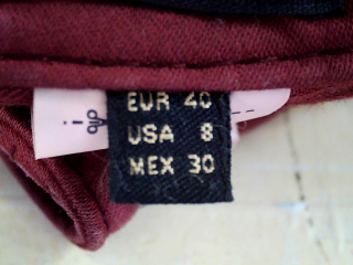 Jeans von Massimo Dutti Größe 40, Farbe Bordeaux, aus Jeanskleidung für
