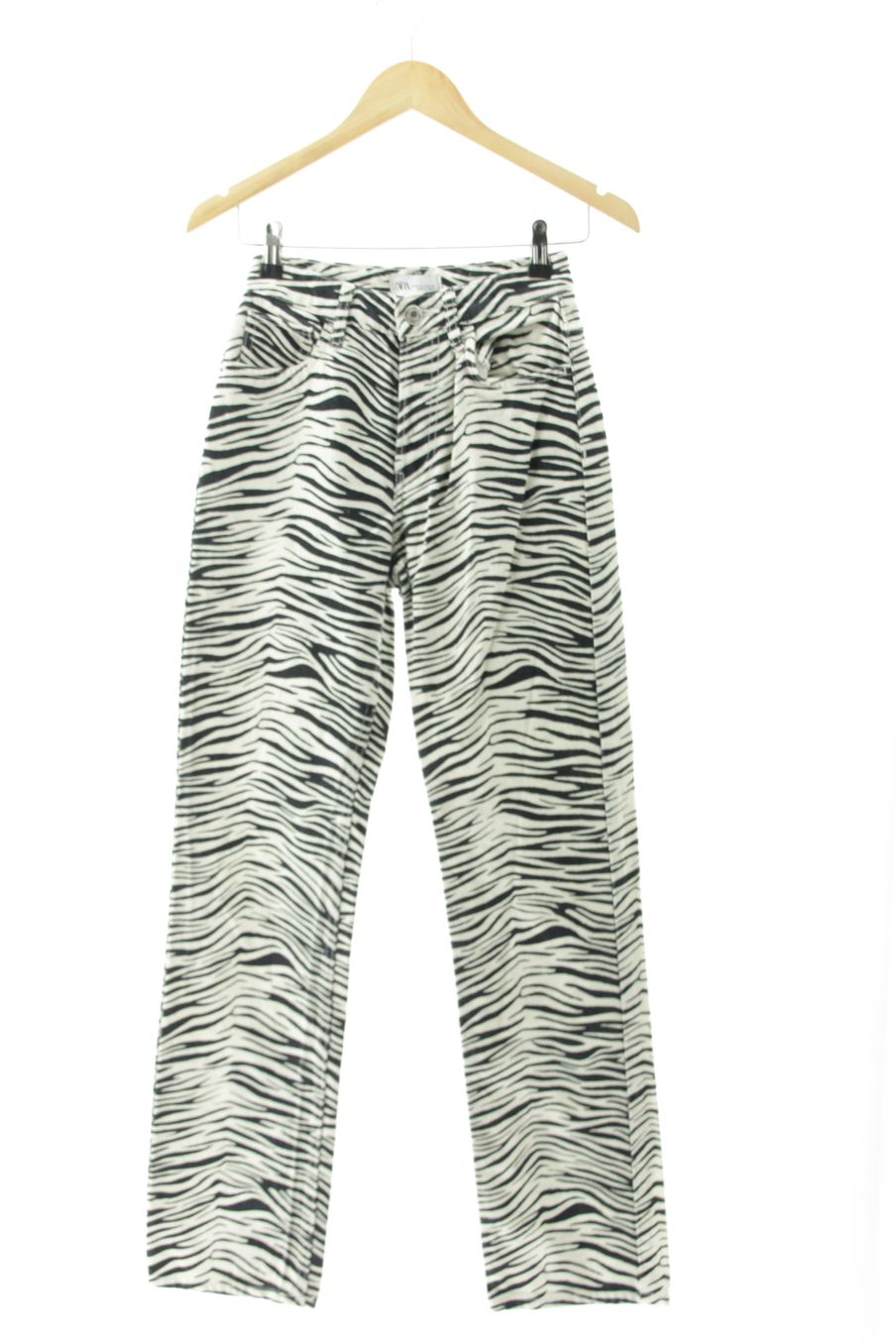 Jeans Zara de la taille 34, de couleur animal print de denim