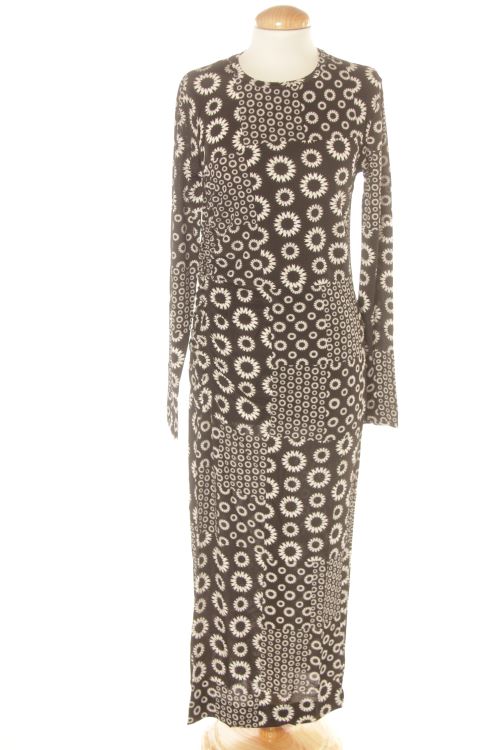 Aufwändiges Kleid