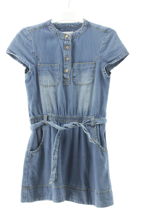 Aufwändiges Kleid