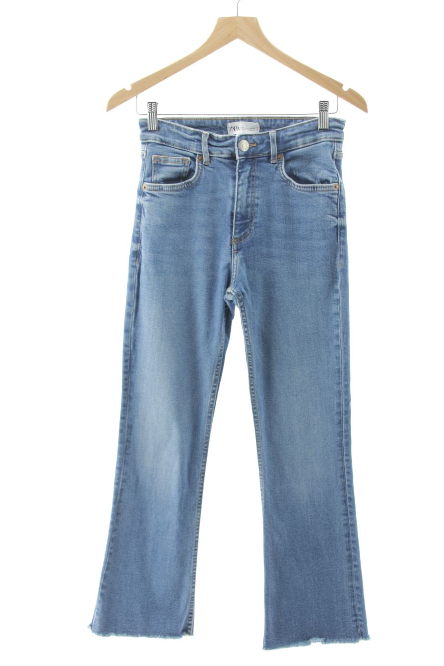 Vaquero de Zara de la talla 36, de color azul de ropa vaquera