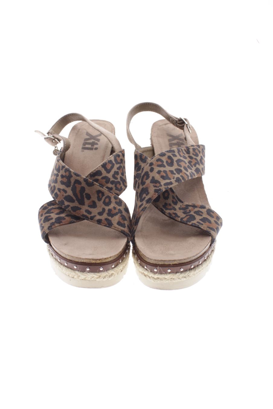 Sandalias tacon de Xti de la talla 38, de color animal print de
