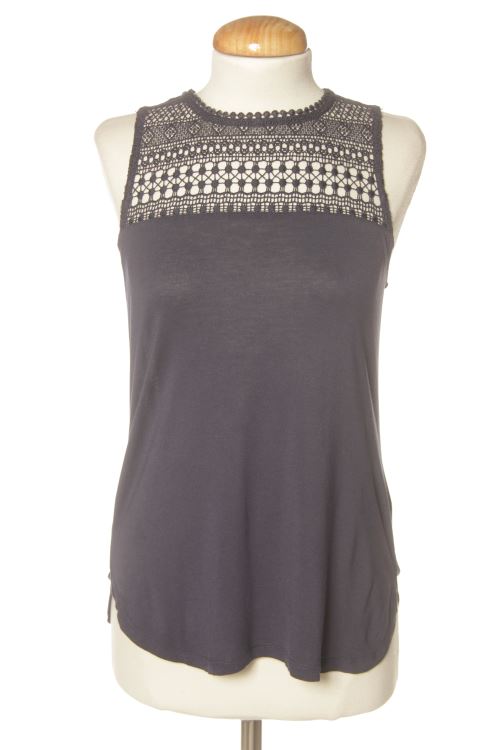 Aufwändiges Top