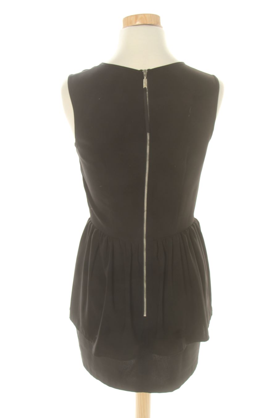 Robe casual H&M de la taille 36, de couleur noir