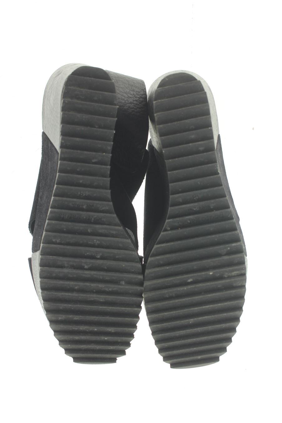 Plataformas de Pedro GarcãA de la talla 38, de color negro de