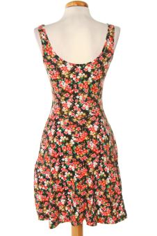 Einfaches Kleid XS Terranova