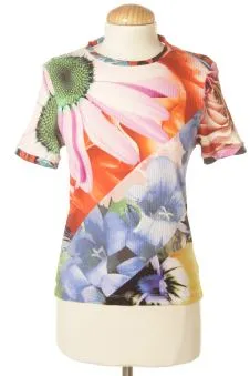 T-shirt M PERCENTIL, photo 1 sur 2