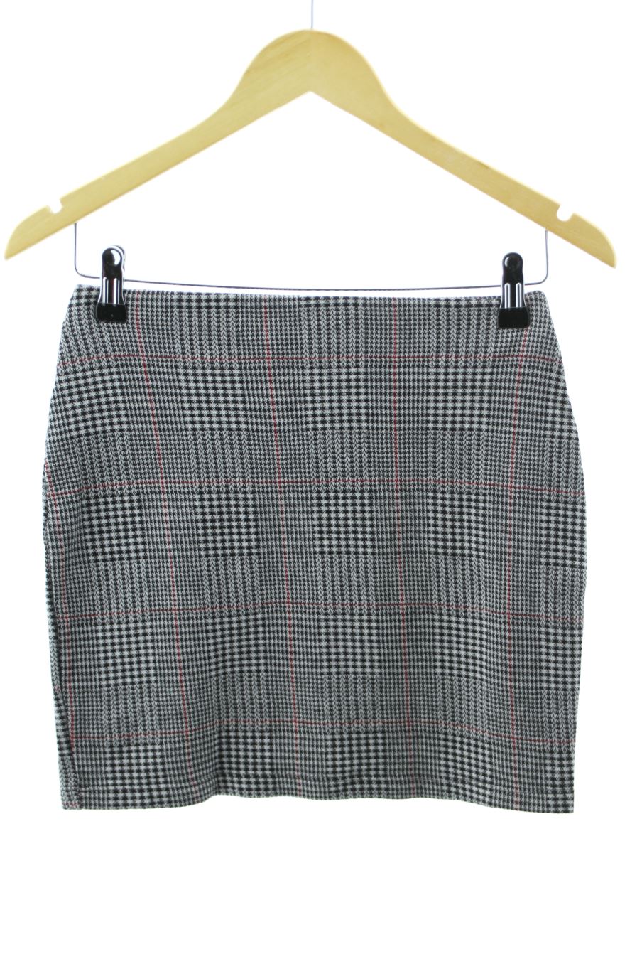Jupe Pull & Bear de la taille M, de couleur carreaux
