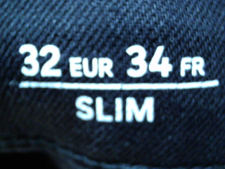 Jeans C&A de la taille 34, de couleur noir de denim