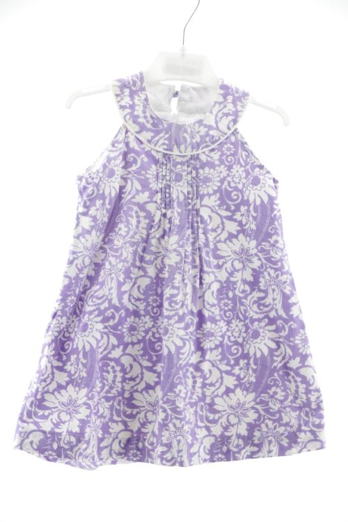 Aufwändiges Kleid