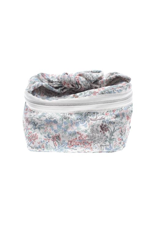 Necessaire