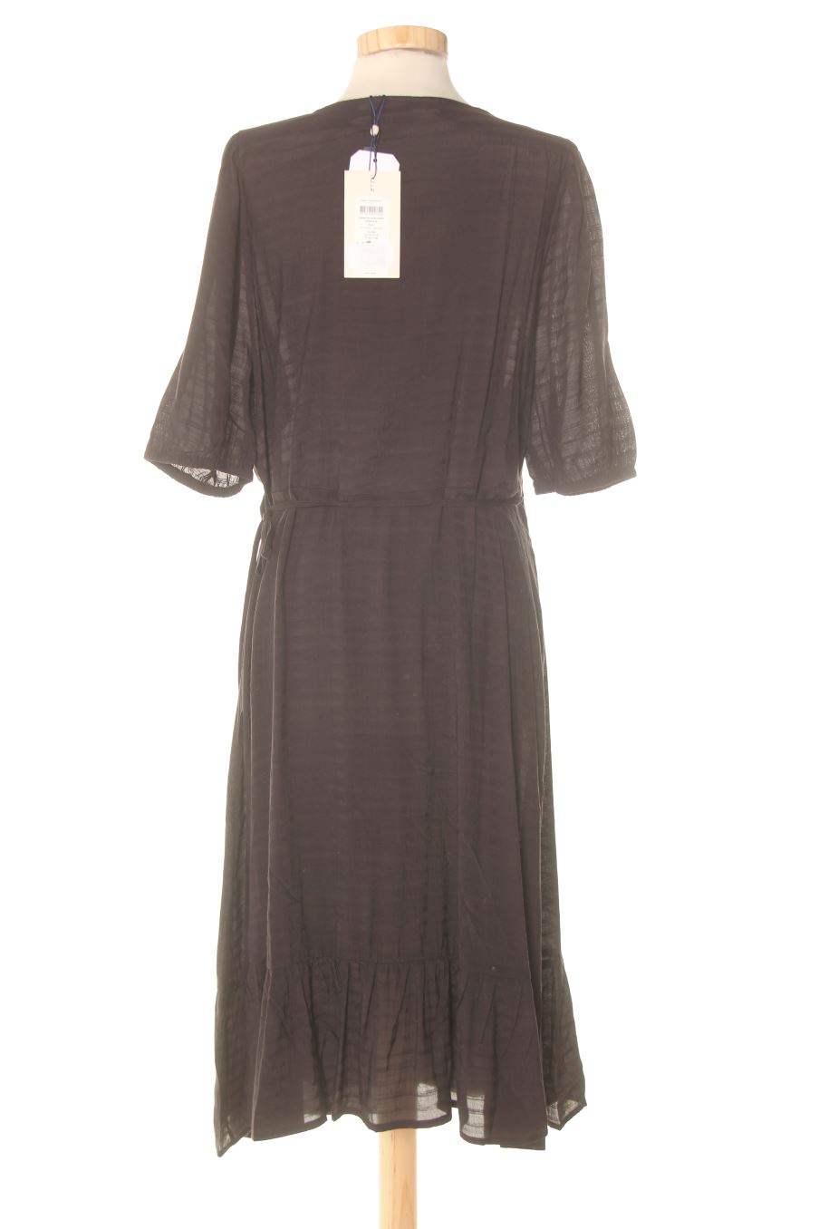 Robe casual Only de la taille 42, de couleur noir