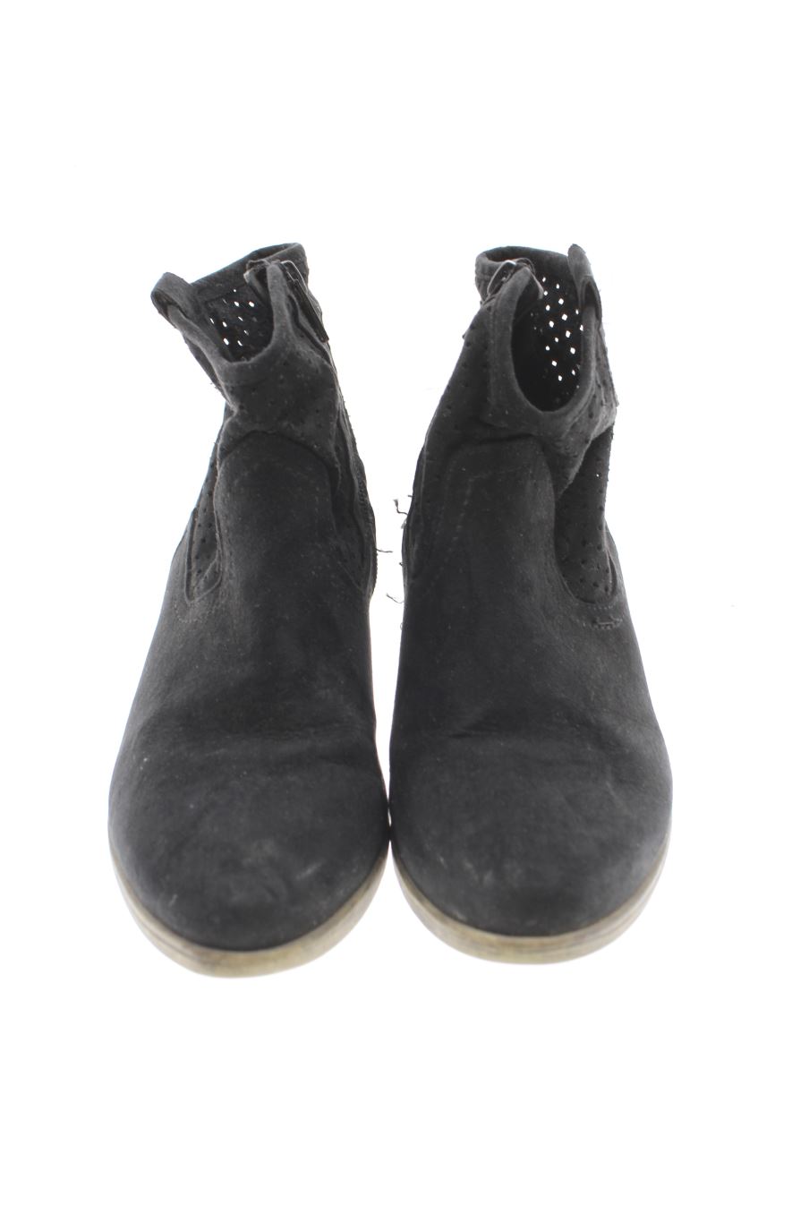 Botines de claudia ghizzani de la talla 38, de color negro de