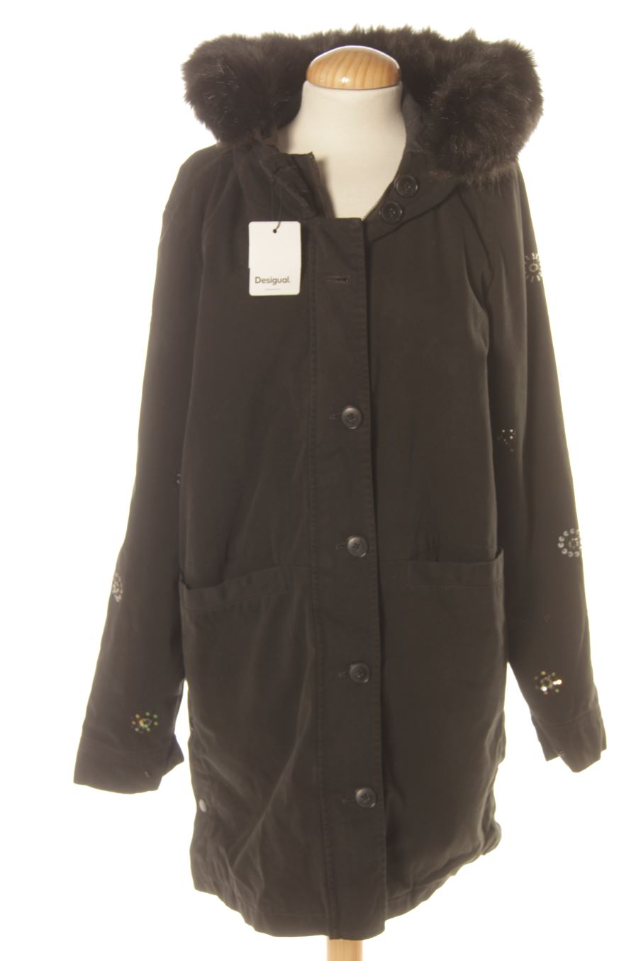 Cappotto de Desigual de la talla M, de color nero