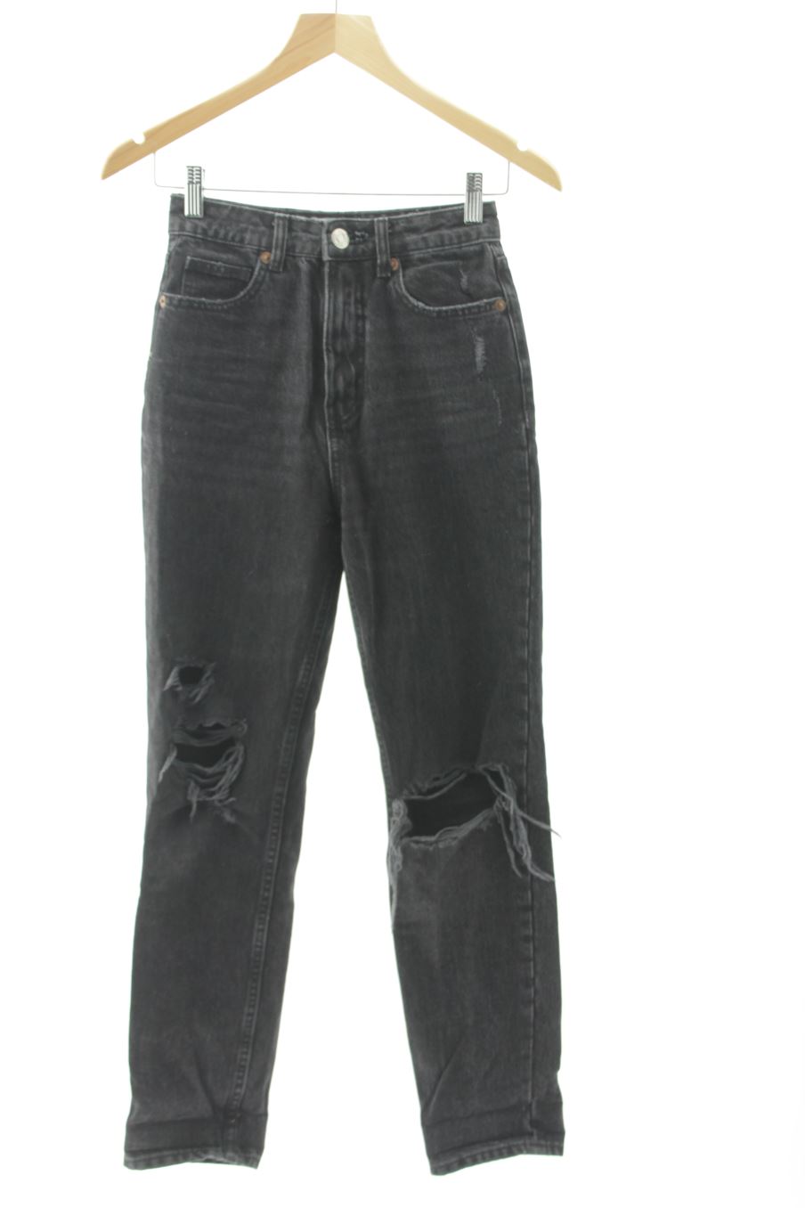 Jeans Zara de la taille 32, de couleur noir de denim