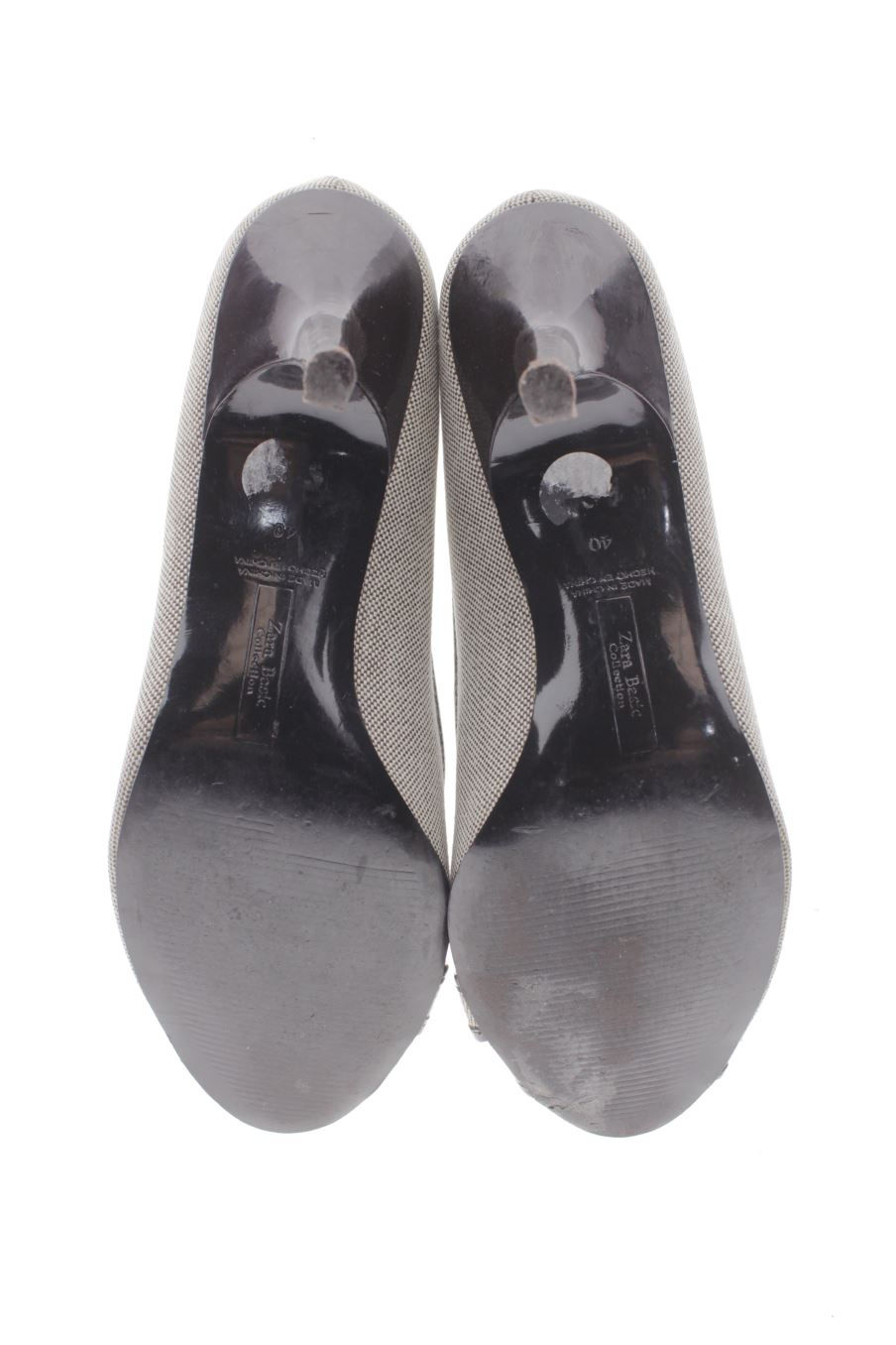 Zapatos de tacon de Zara de la talla 40, de color gris de
