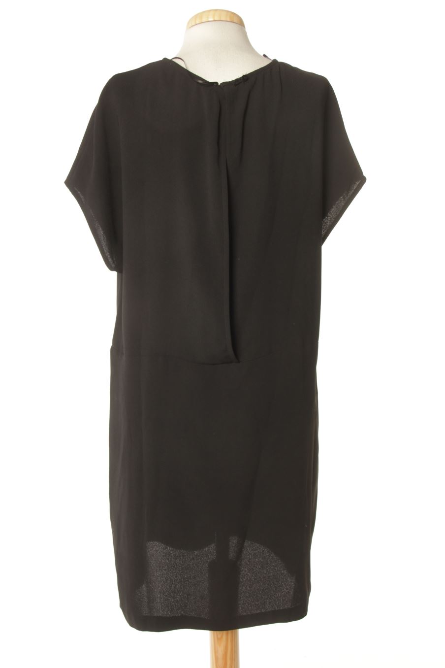 Robe casual Mango de la taille L, de couleur noir