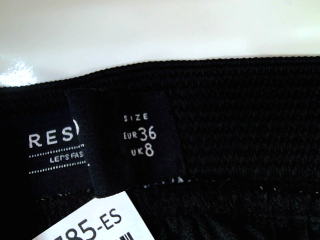 Jupe Reserved de la taille 36, de couleur noir
