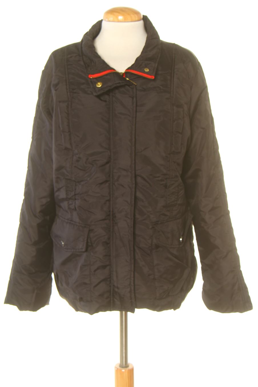Cazadora de Visto bueno de la talla XL, de color negro
