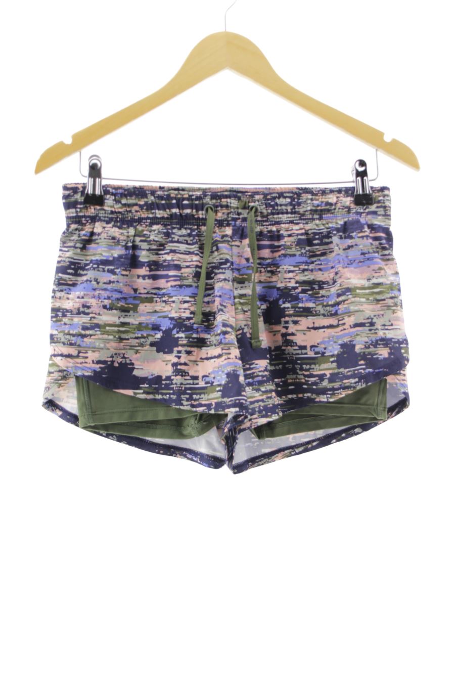 Pantalones cortos de deporte de Pull & Bear de la talla M, de color estampado