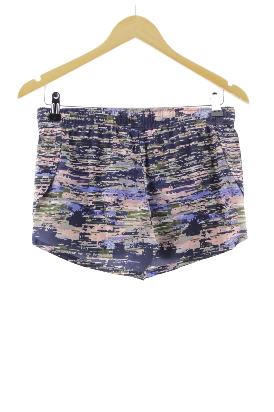 Pantalones cortos de deporte de Pull & Bear de la talla M, de color estampado