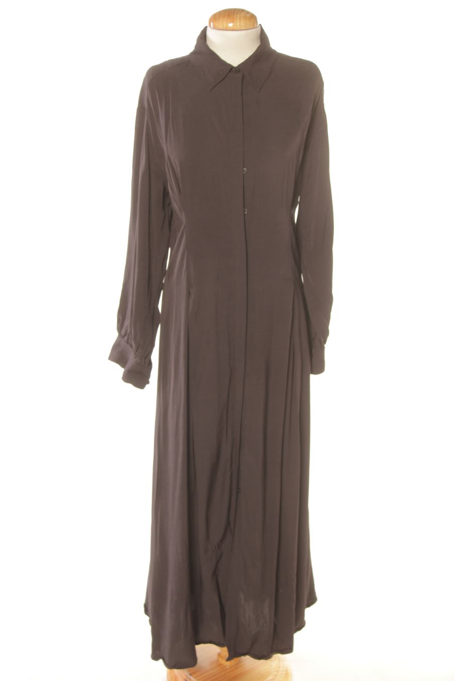 Vestido casual de H&M de la talla 40, de color negro