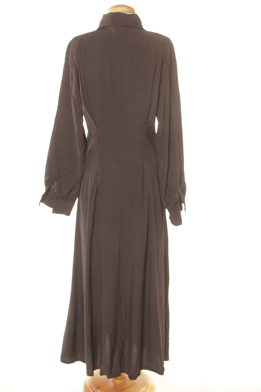 Vestido casual de H&M de la talla 40, de color negro