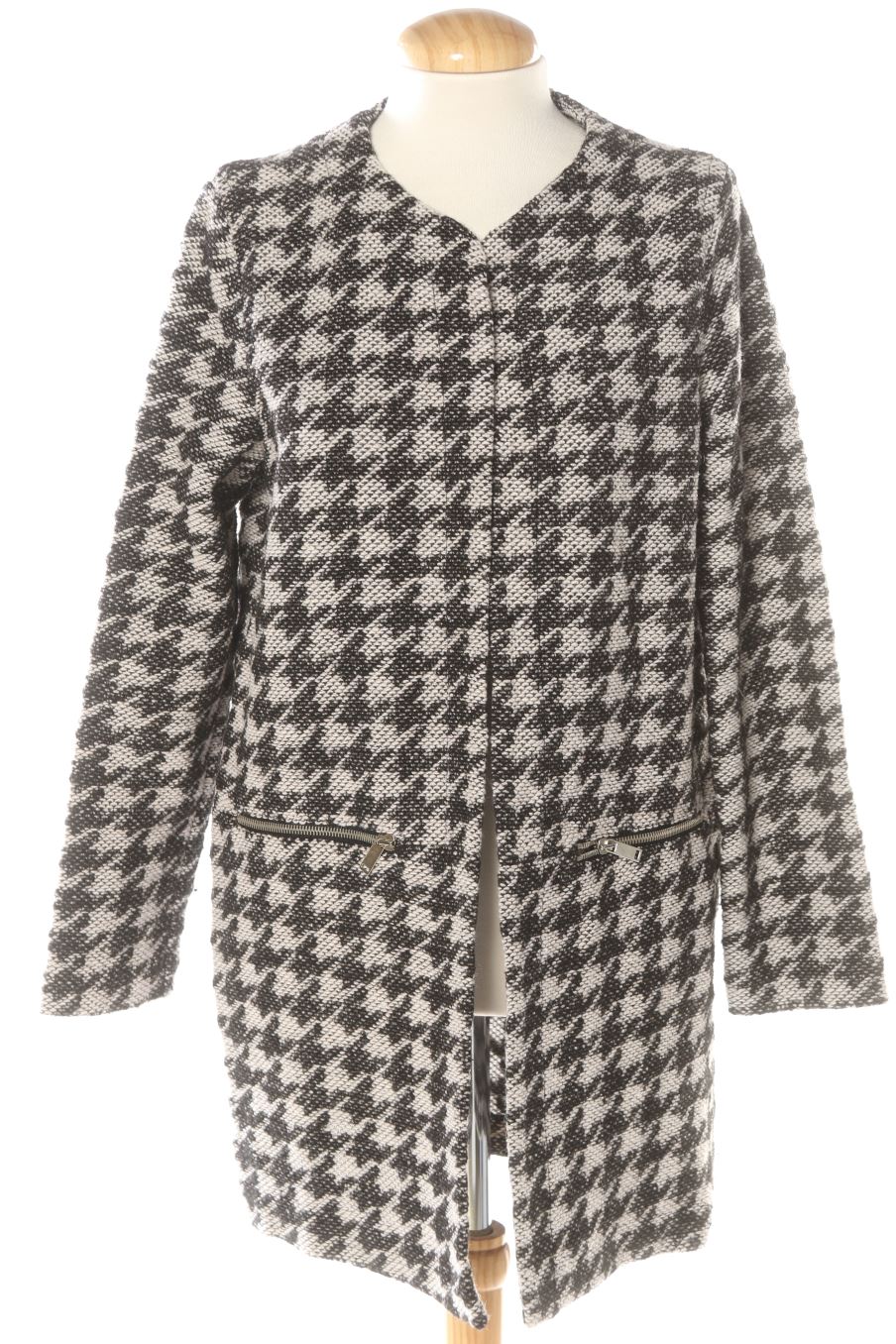 Abrigo de Stradivarius de la talla L, de color estampado