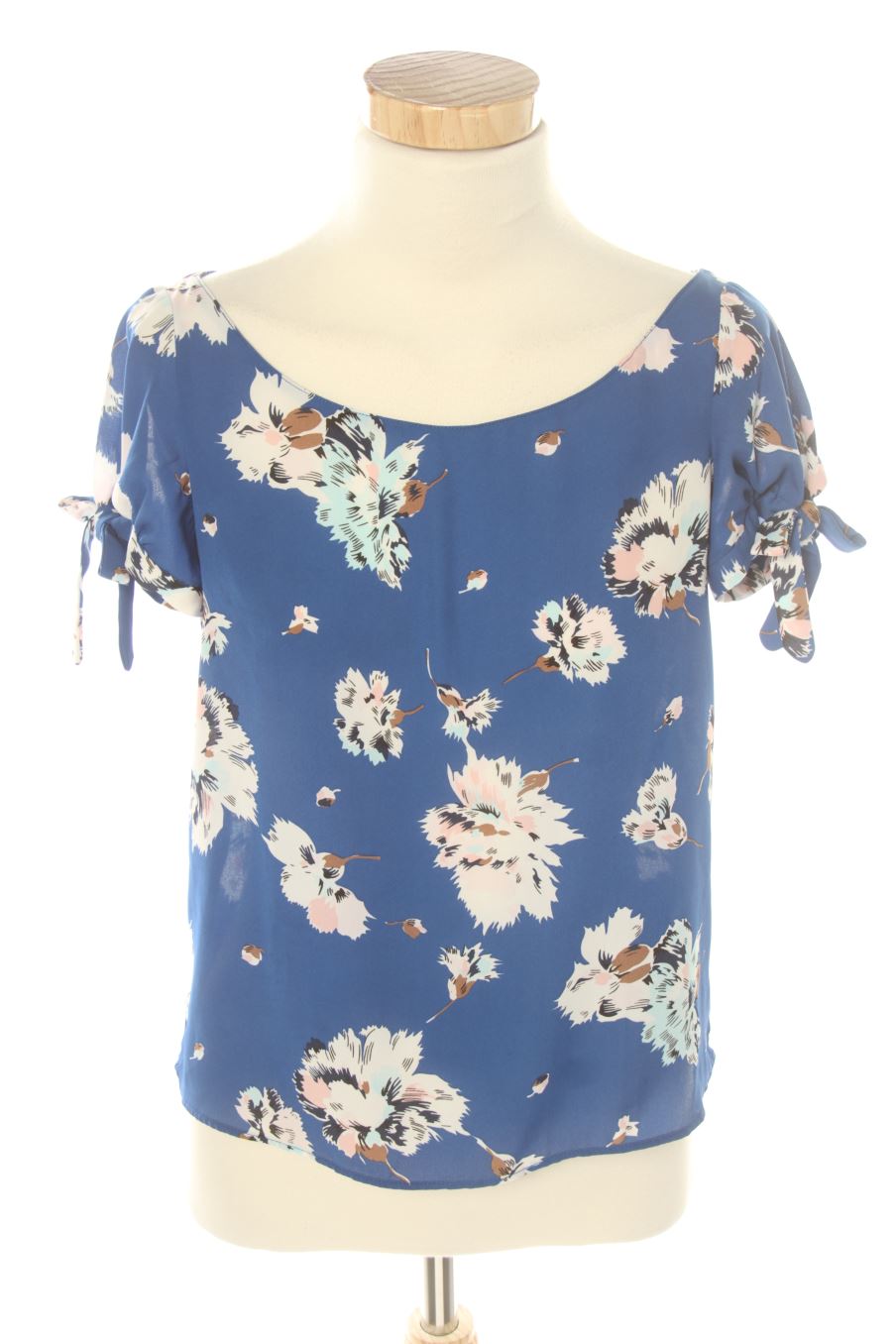 Blouse à manches courtes Trafaluc de la taille XS, de couleur fleurs