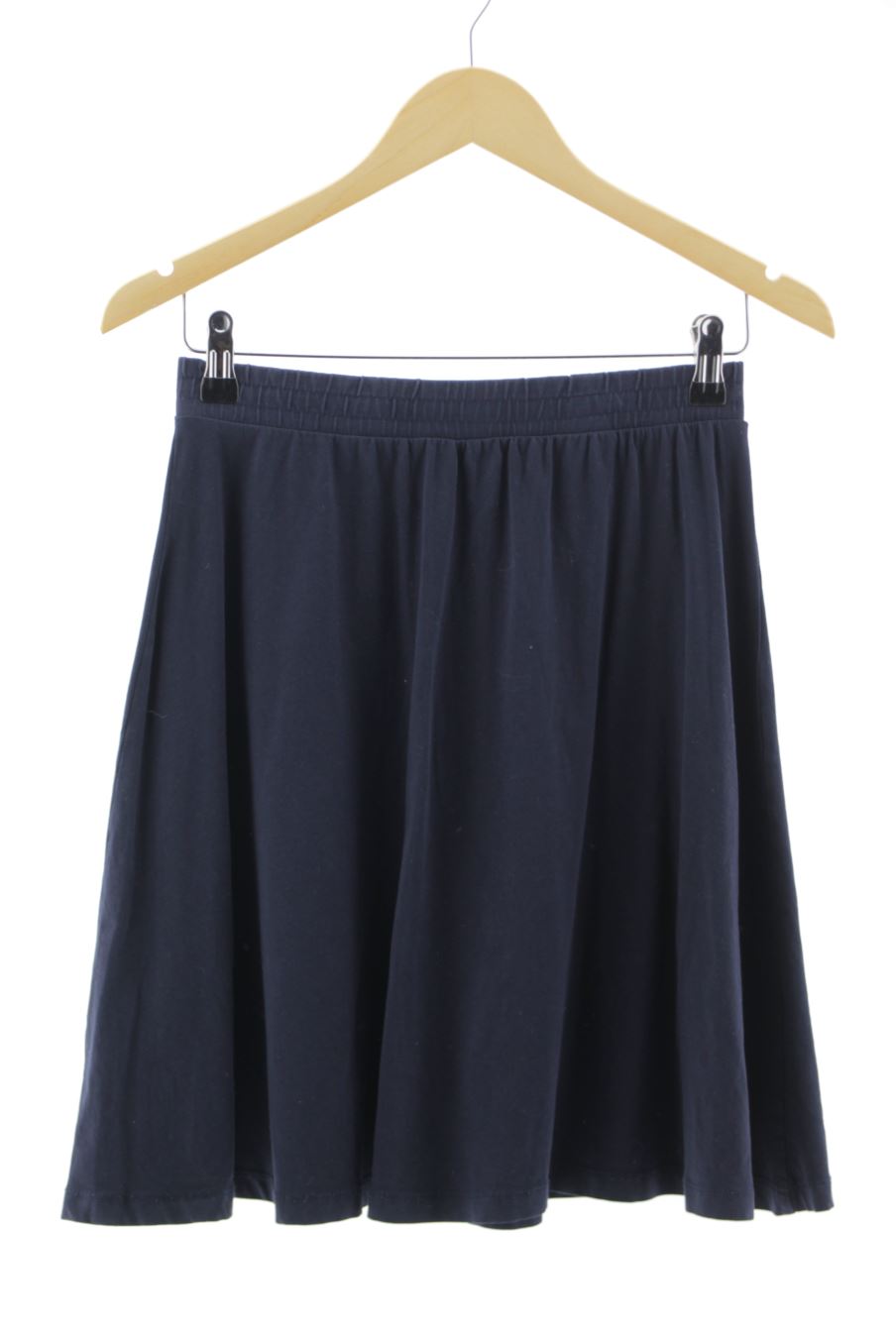 Falda de Yessica (C&A) de la talla XS, de color azul marino