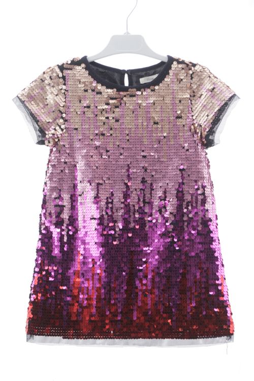 Aufwändiges Kleid