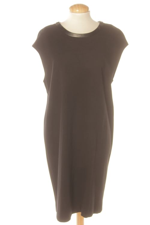 Einfaches Kleid