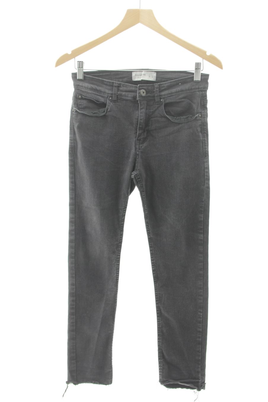 Vaquero de Pull & Bear de la talla 38, de color negro de ropa vaquera
