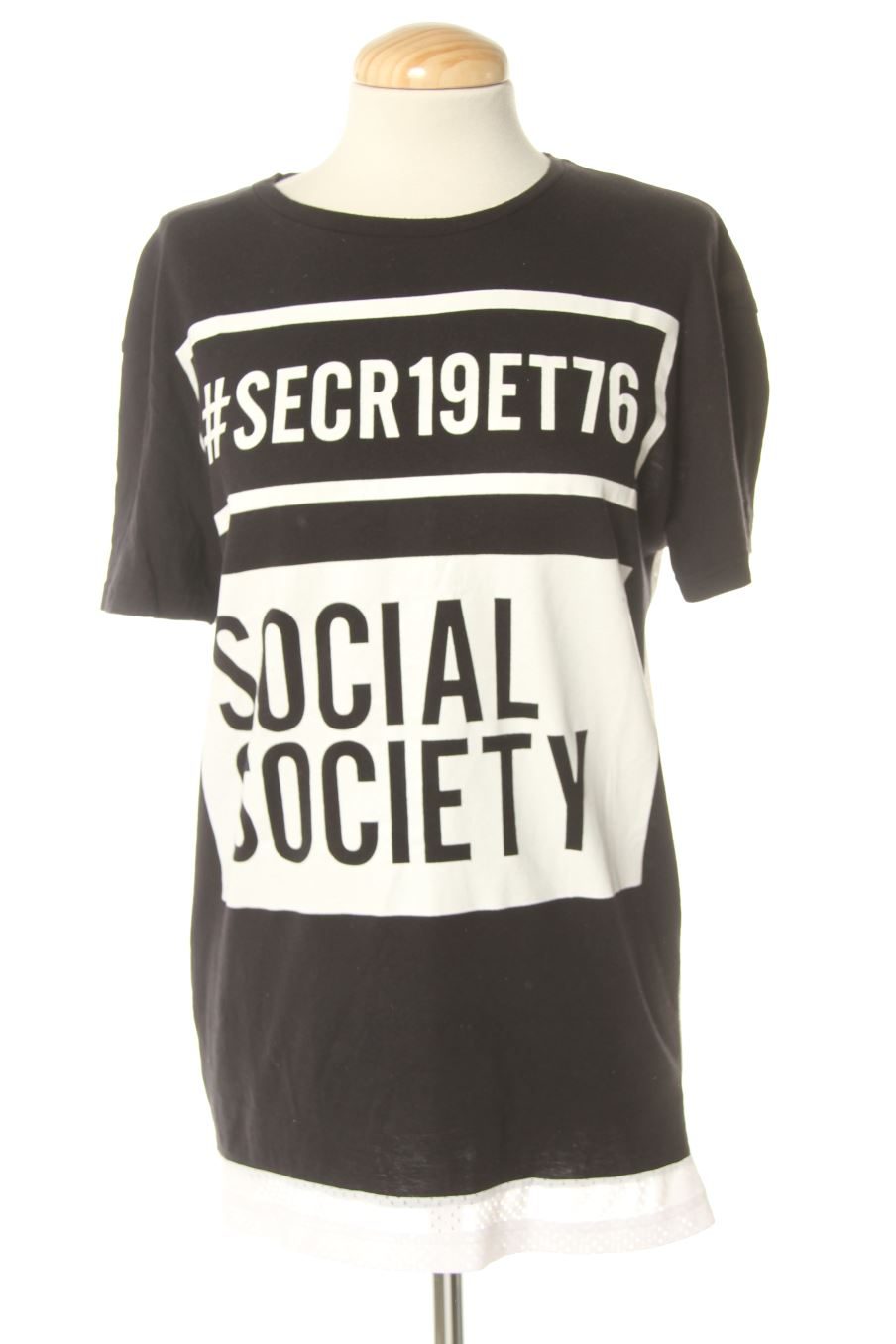 T-shirt JVZ de la taille S, de couleur noir