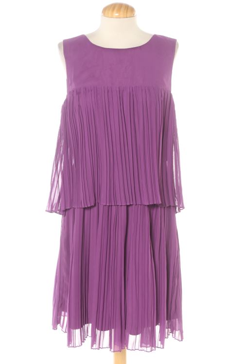 Aufwändiges Kleid