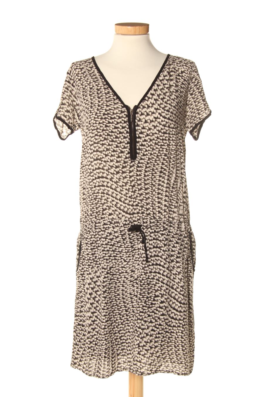 Robe casual Naf Naf de la taille 38, de couleur noir