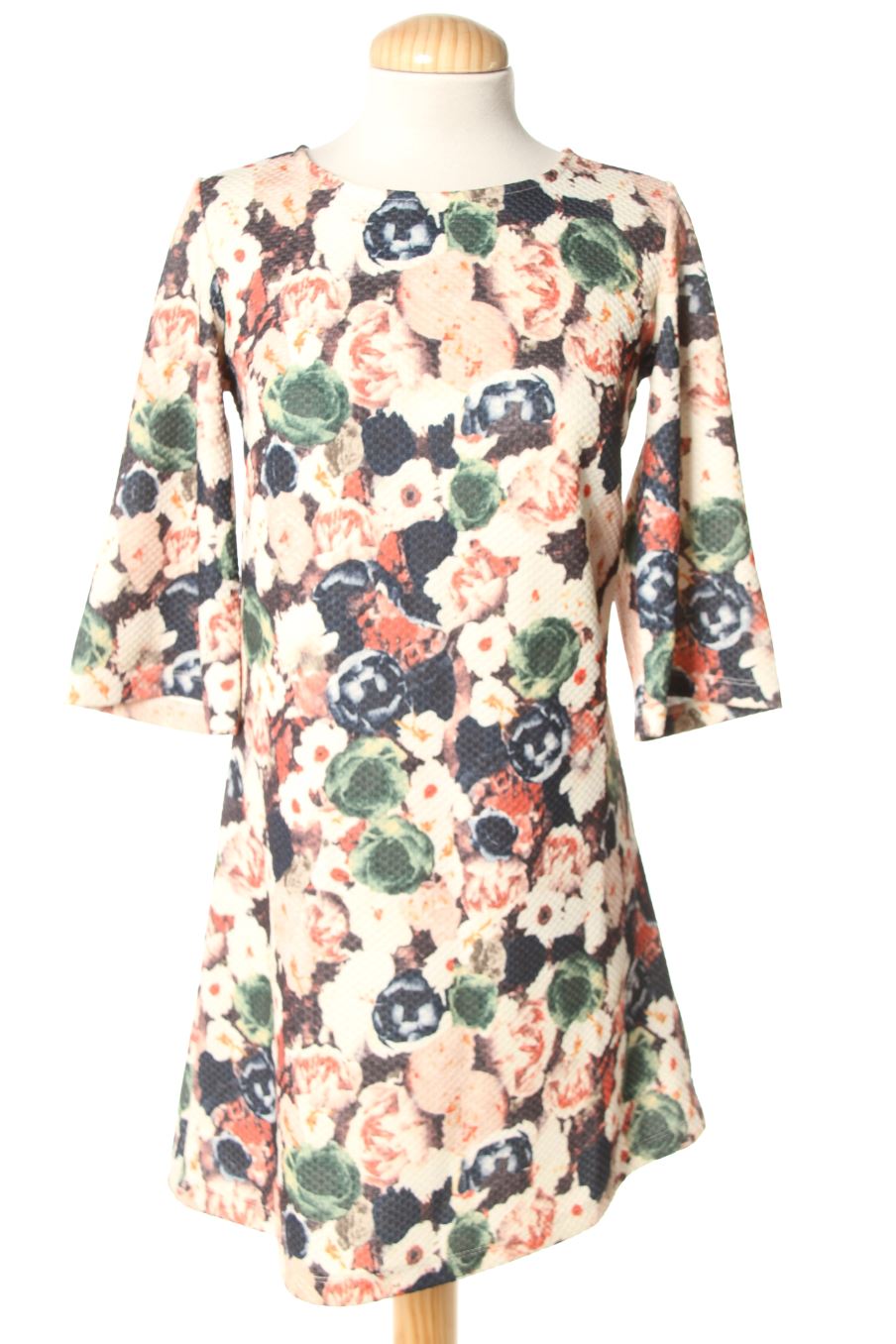 Robe casual Vila de la taille XS, de couleur fleurs