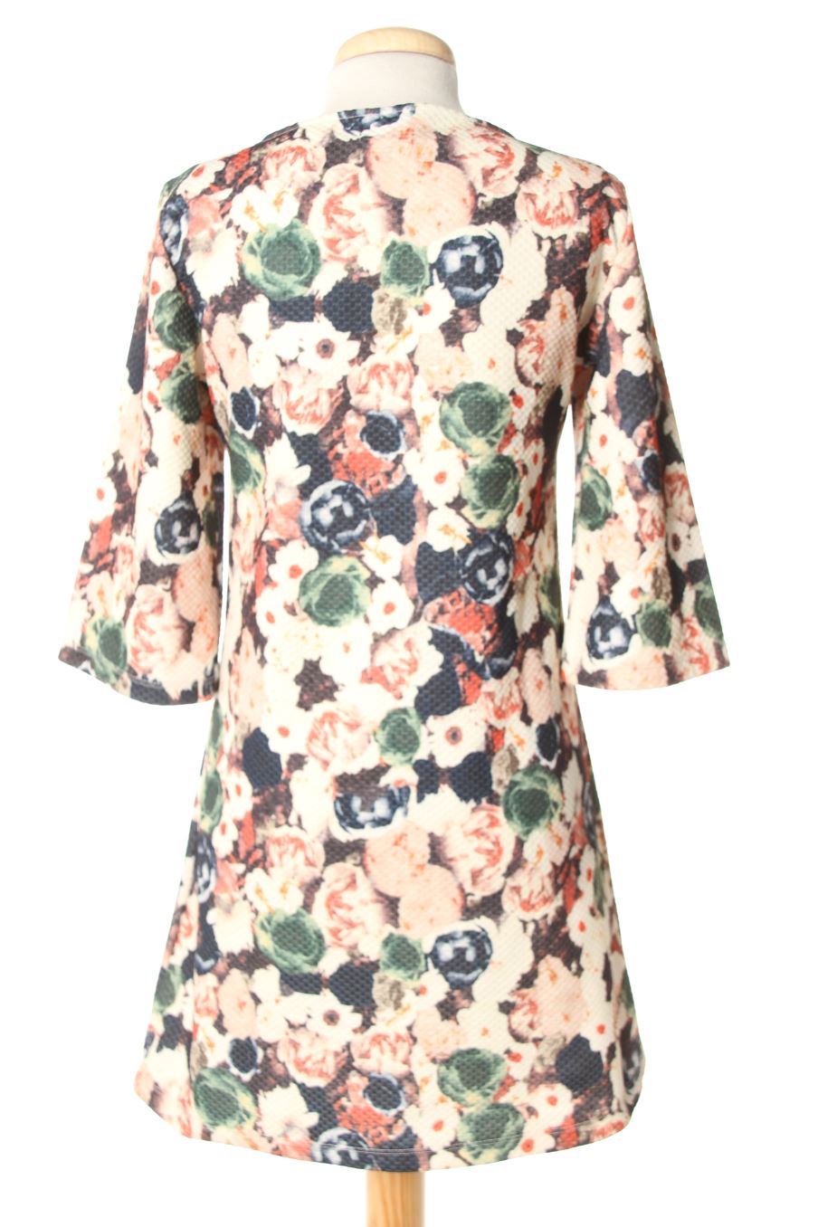 Robe casual Vila de la taille XS, de couleur fleurs