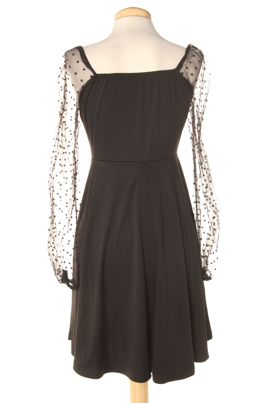Vestido de PERCENTIL de la talla S, de color negro