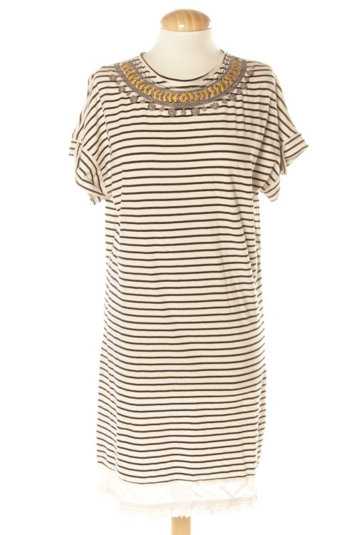 Einfaches Kleid
