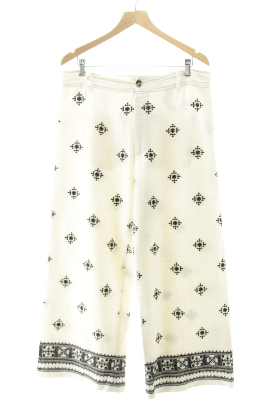 Pantalón de Zara de la talla XL, de color estampado