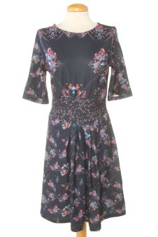 Einfaches Kleid S Smash