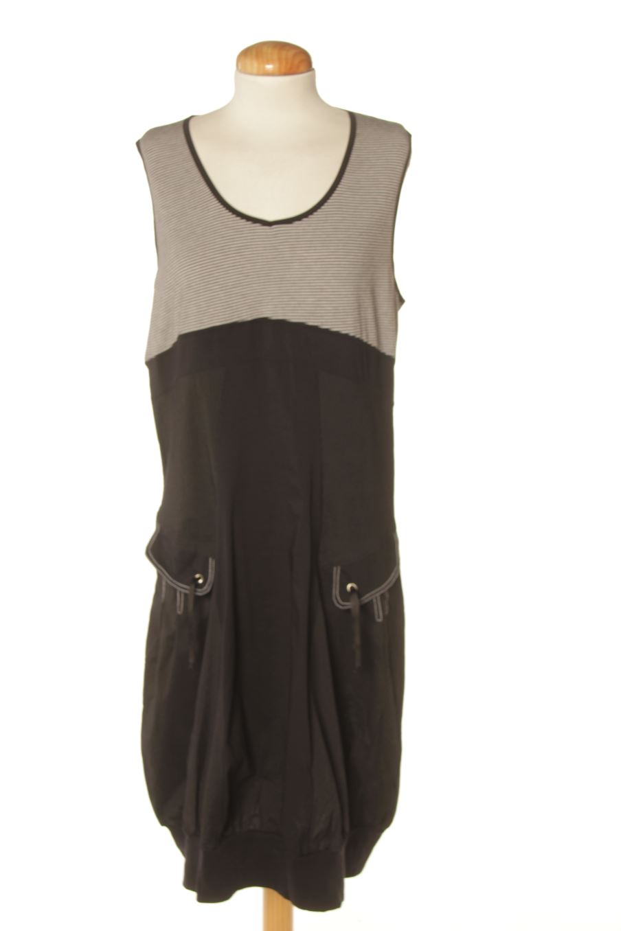Robe casual Multiples de la taille L, de couleur noir