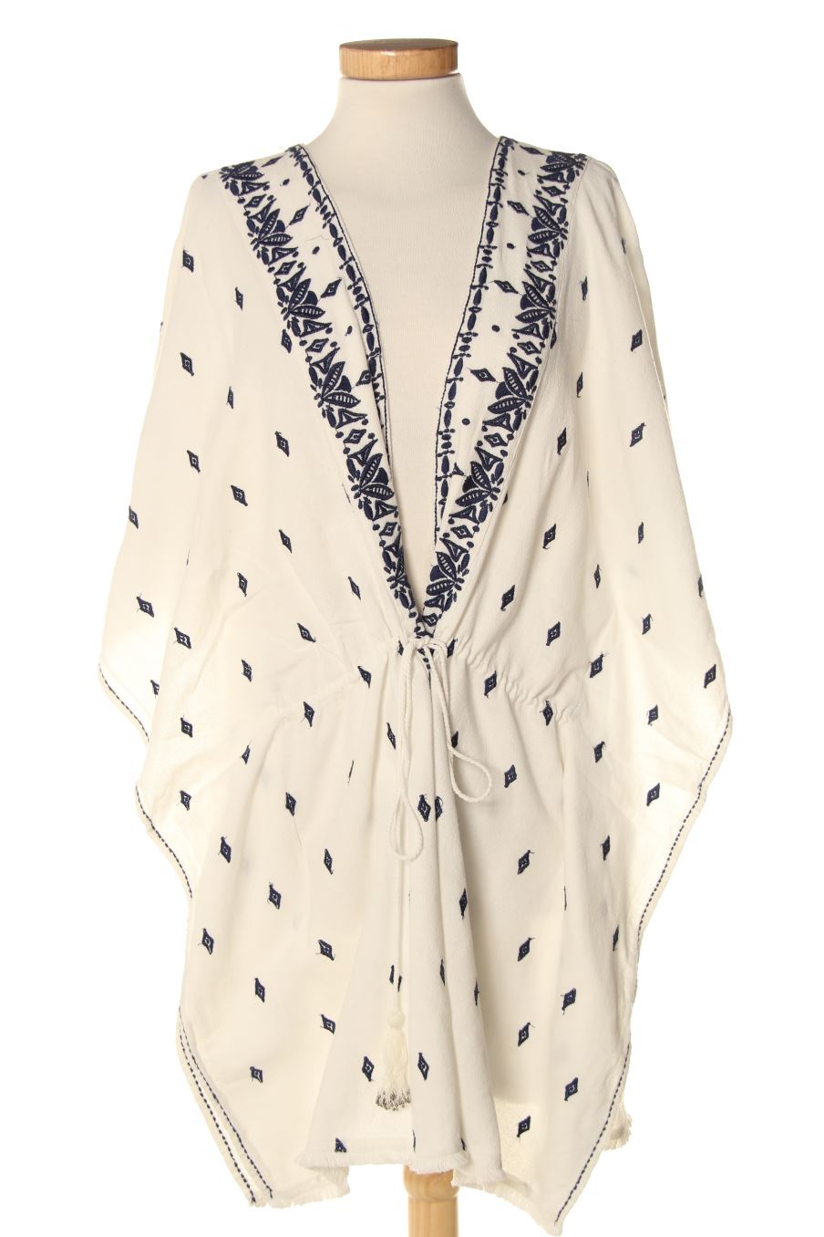 Kimonos de Zara de la talla M, de color blanco