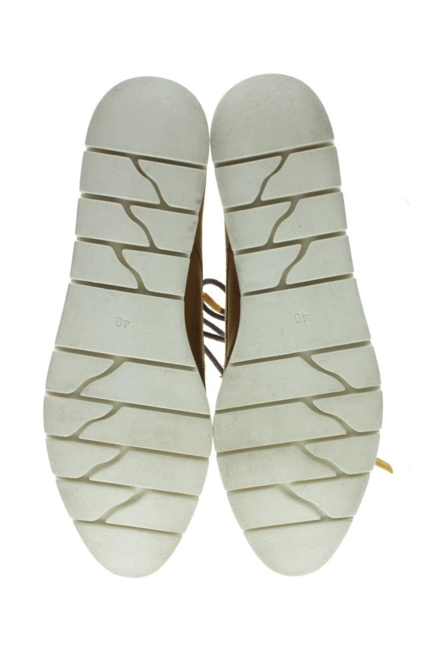 Zapatos planos de Marco Tozzi de la talla 40, de color mostaza de