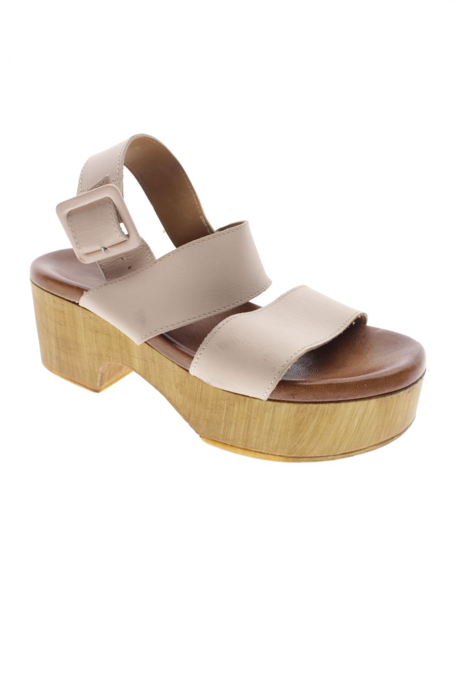 Sandalias tacon de Bata de la talla 39, de color beige de