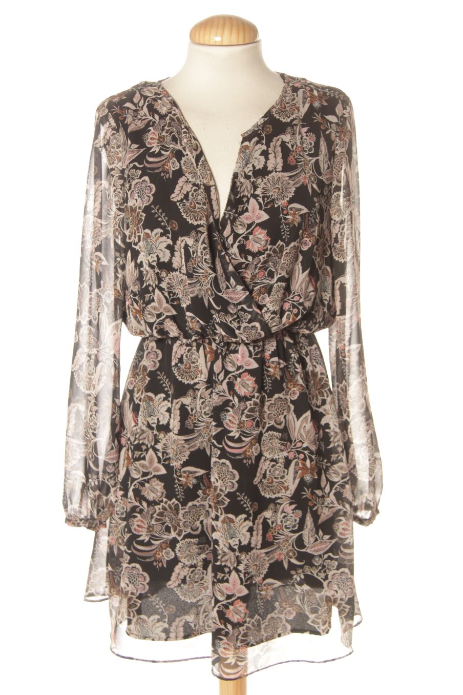 Robe casual Mango de la taille XS, de couleur imprimés
