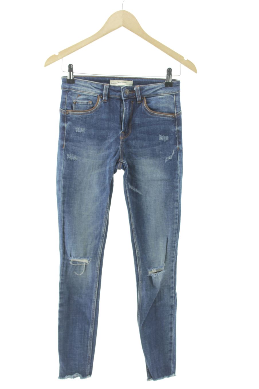 Vaquero de Stradivarius de la talla 34, de color azul de ropa vaquera