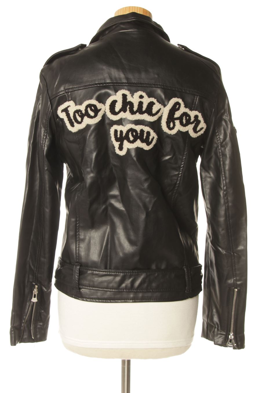 Cazadora de Pull & Bear de la talla S, de color negro de sintético